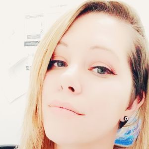 Meet your Posher, Brittney